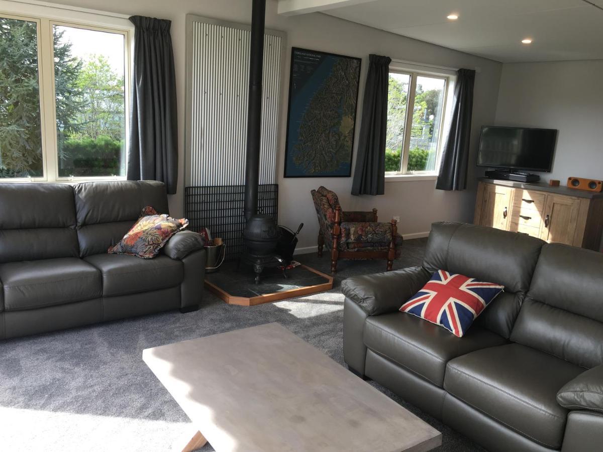 Fergus Hideaway Villa Te Anau Luaran gambar