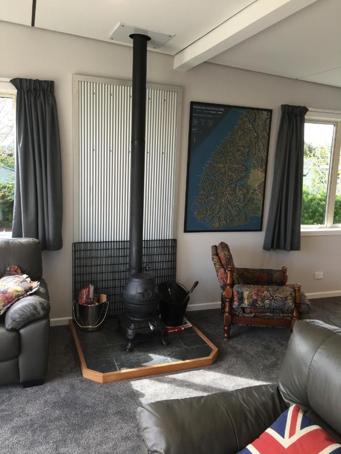 Fergus Hideaway Villa Te Anau Luaran gambar
