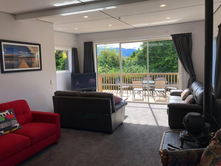 Fergus Hideaway Villa Te Anau Luaran gambar